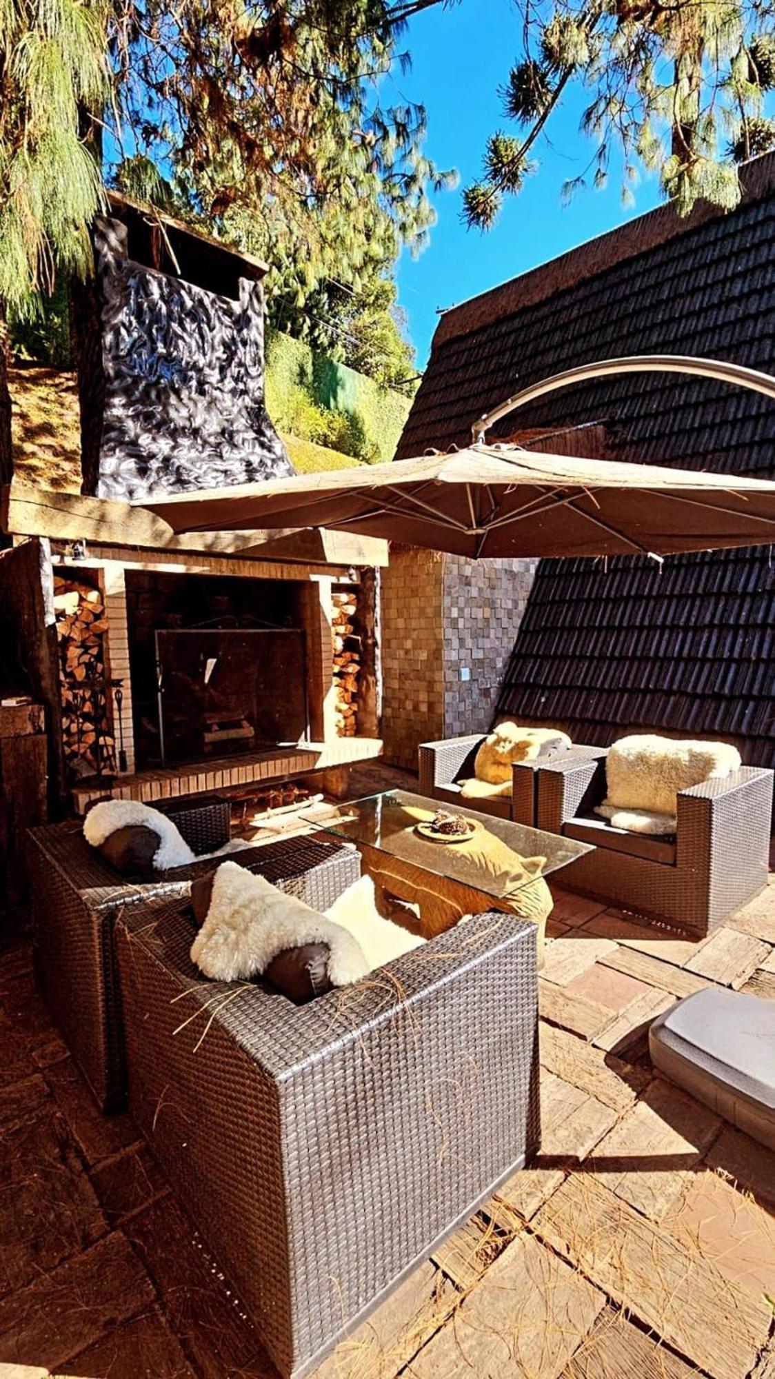 Pousada Com Jacuzzi Sauna Lareira E Telao Cinema